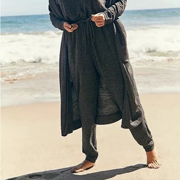 Free People Beach Gray BiCoastal Set Sleeveless Knit Jumpsuit Cardigan Set XS - Picture 3 of 16